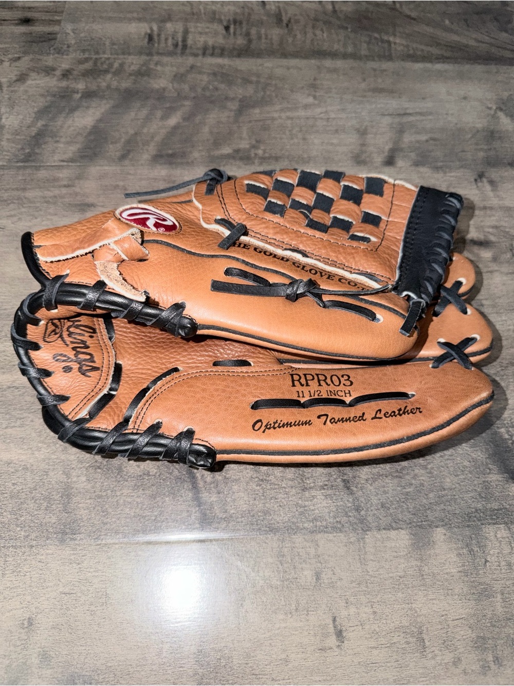 Rawlings Tan and Black Men's Baseball Glove - RPR03 Style 11.5”